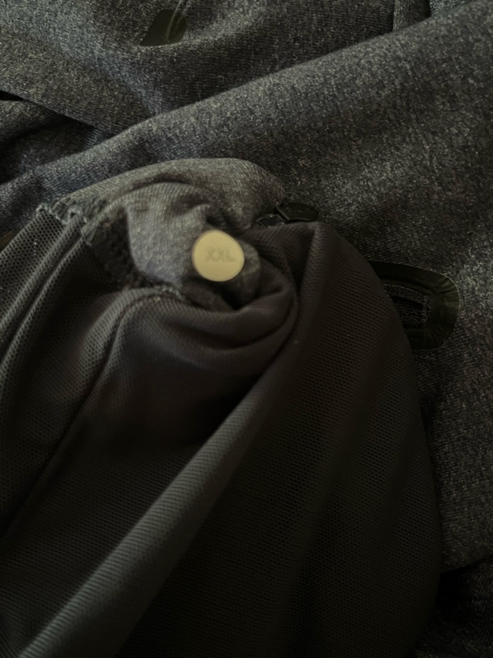 Lululemon Men's Athletic Jacket size 2XL - Picture 4 of 4